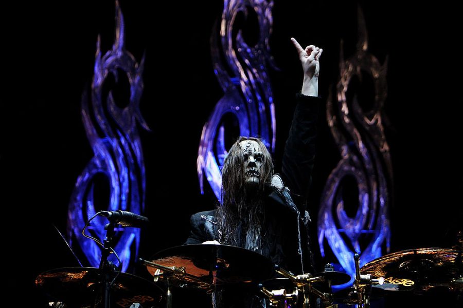 https://digital-stage.wgno.com/news/joey-jordison-dead-at-46/