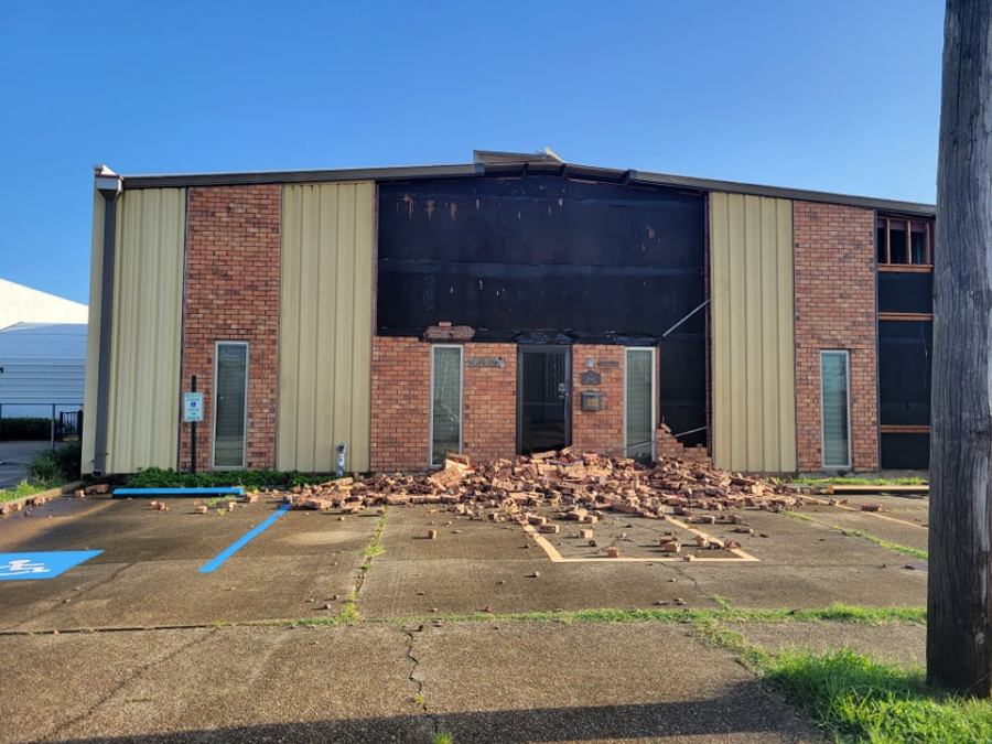 Bricks ripped off of Metairie business