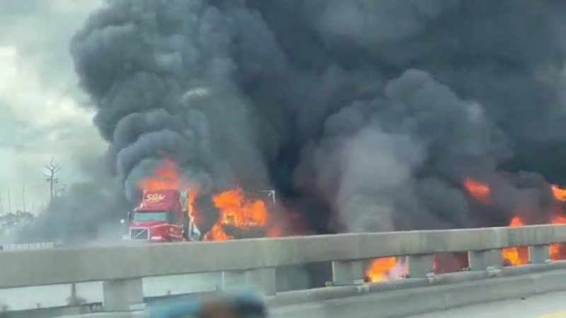 https://digital-stage.wgno.com/news/local/eastbound-lanes-closed-on-bonnet-carre-spillway-after-massive-truck-fire-engulfs-section-of-bridge/