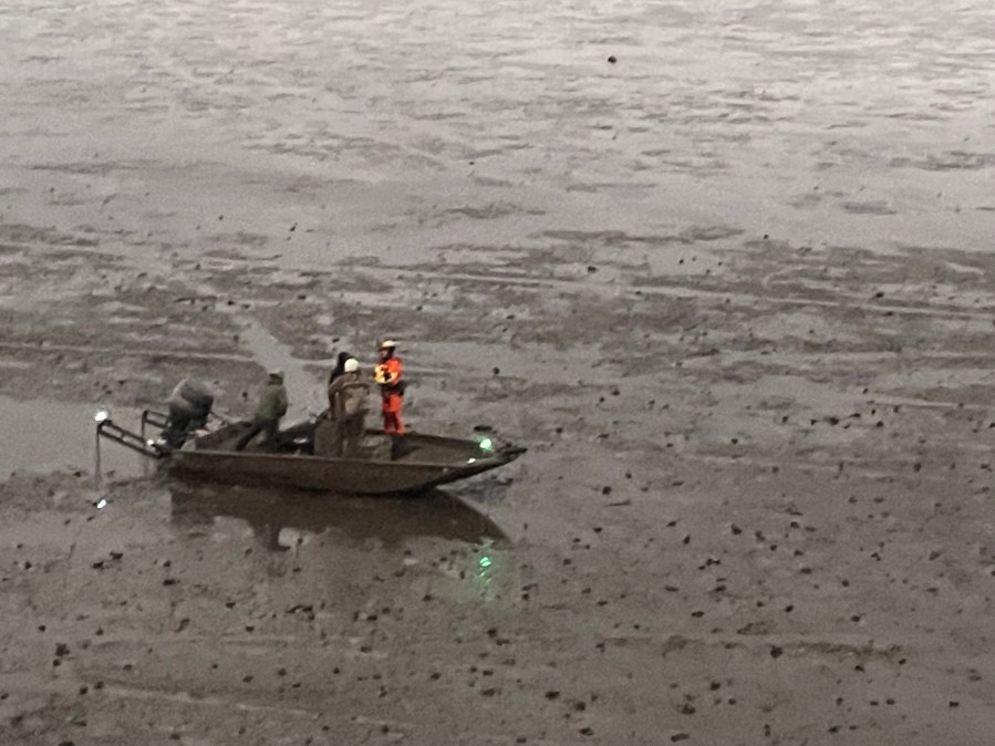 https://digital-stage.wgno.com/news/louisiana/st-bernard-parish/new-orleans-coast-guard-rescues-3-boaters-run-aground-in-hopedale