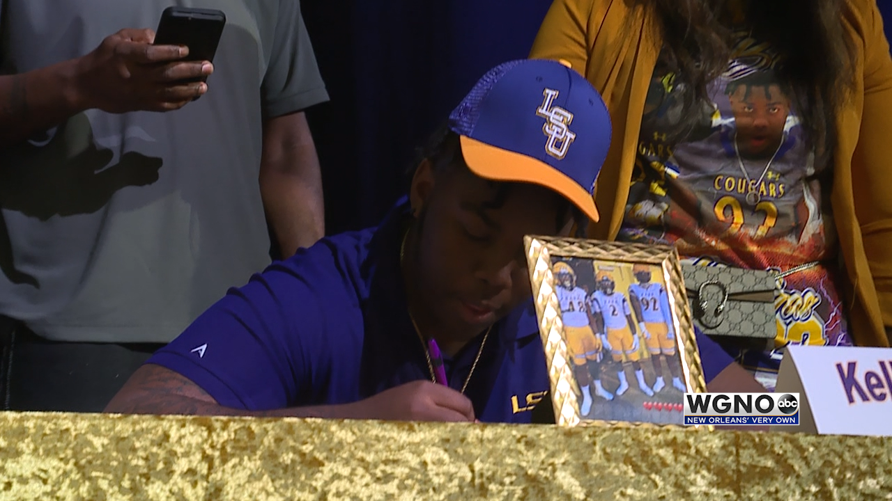 https://digital-stage.wgno.com/news/karrs-kells-bush-chooses-lsu-six-other-cougars-ink-offers-on-national-signing-day