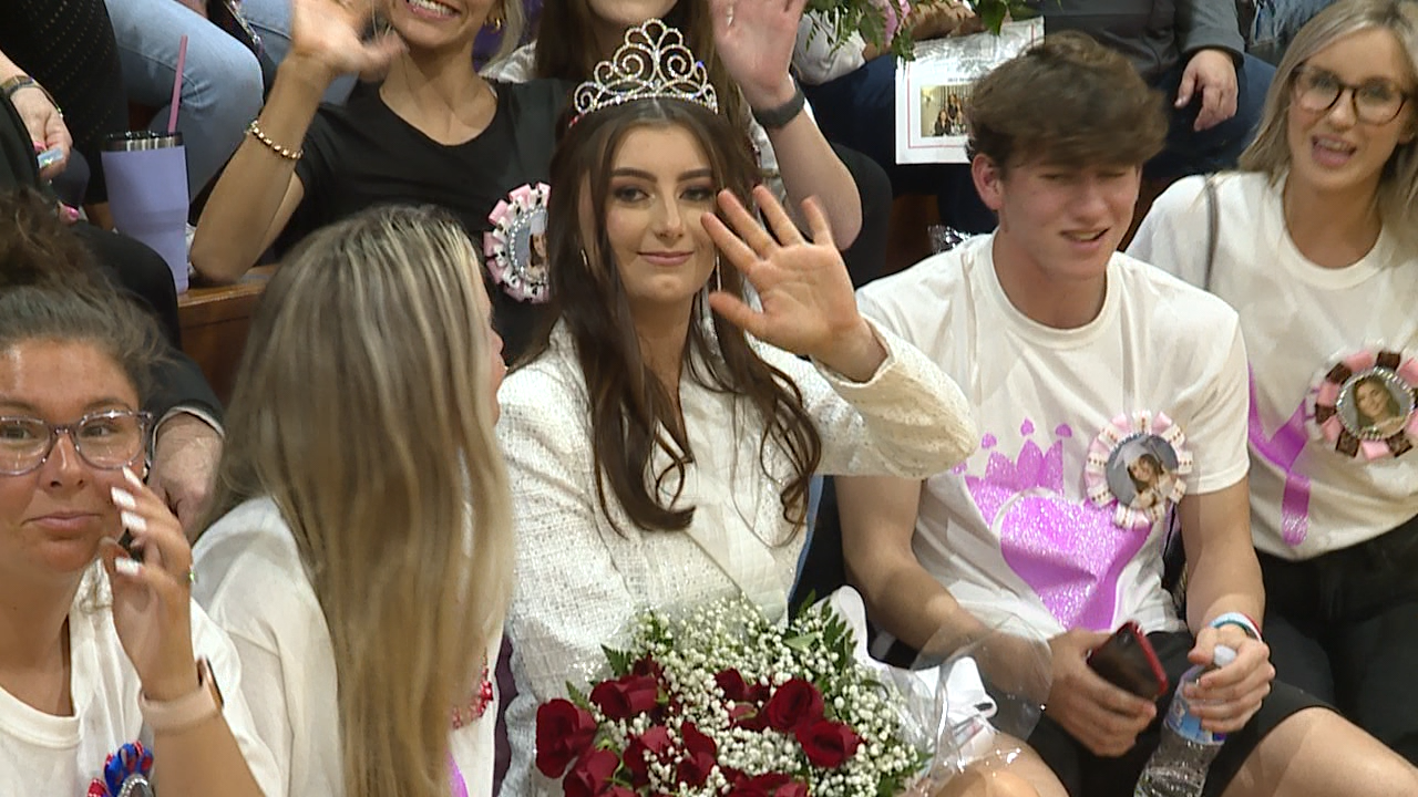 https://digital-stage.wgno.com/sports/fns-curtis-sinks-brother-martin-as-sweetheart-court-reigns-on-river-ridge/