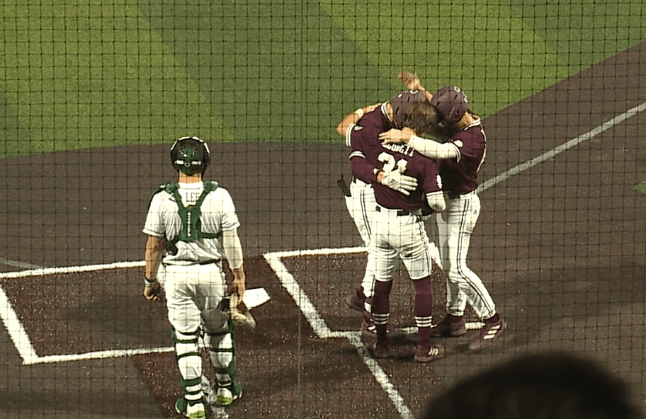 https://digital-stage.wgno.com/sports/tulane-baseball-drops-series-opener-to-mississippi-state/