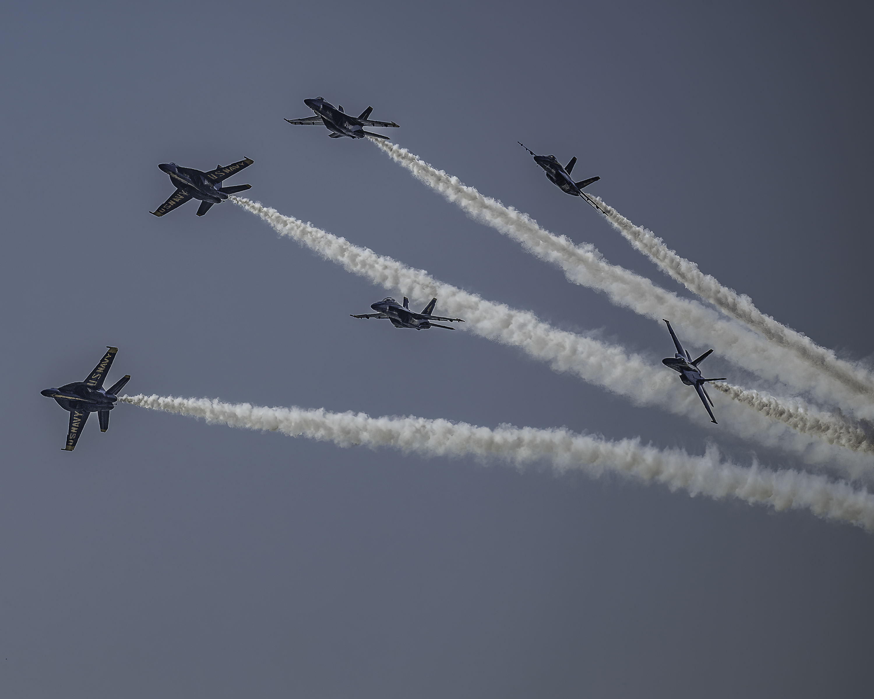 https://digital-stage.wgno.com/news/local/gallery-see-the-spectacular-blue-angels-soar-in-new-orleans-air-show/