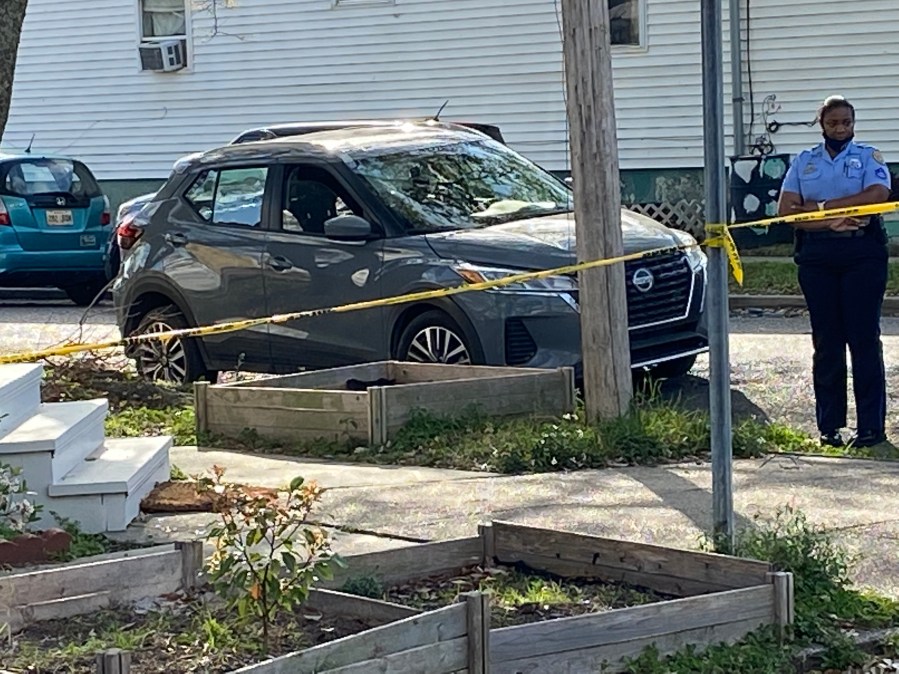 https://digital-stage.wgno.com/news/crime/woman-killed-after-reported-carjacking-in-central-city/