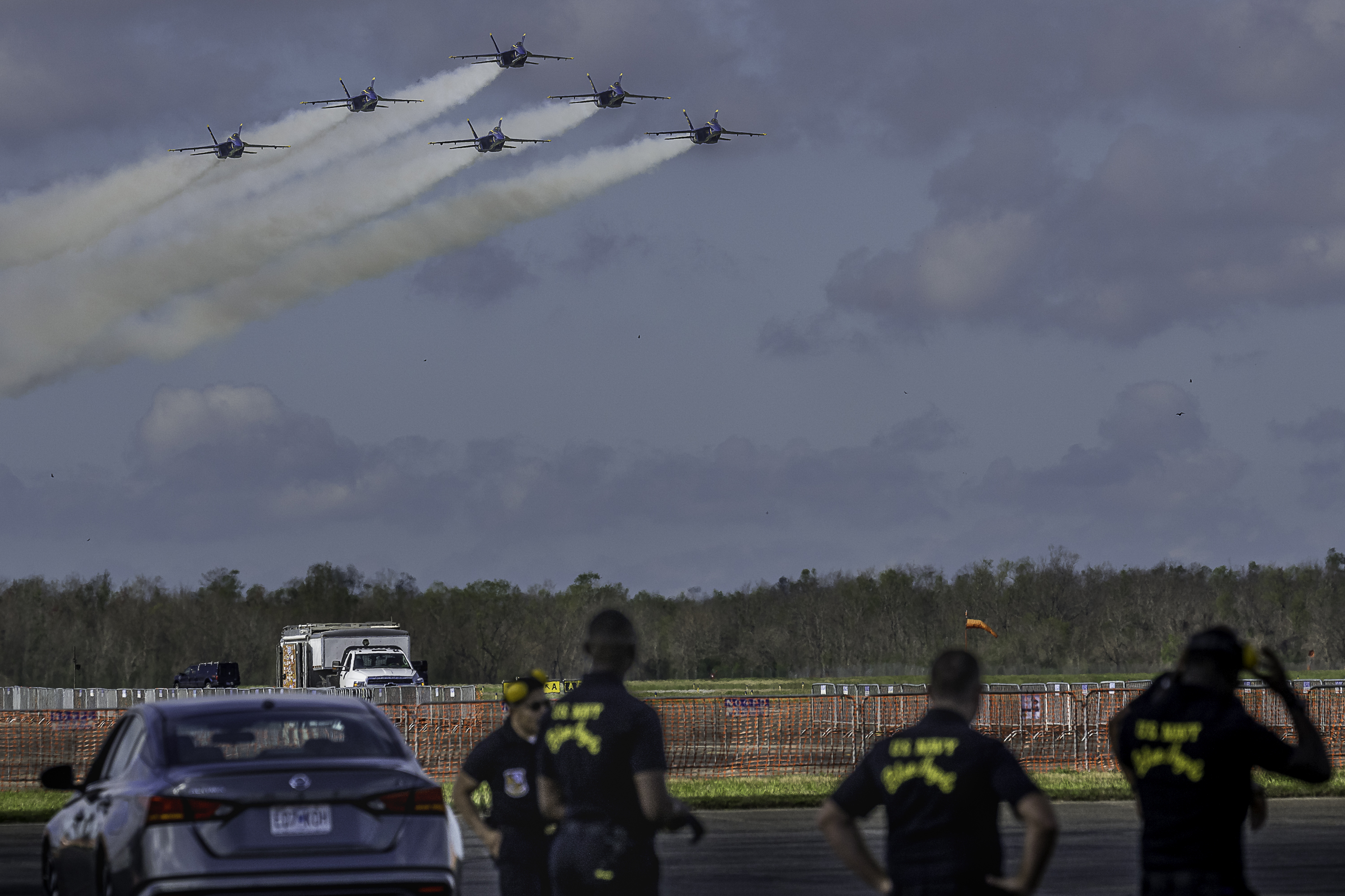 https://digital-stage.wgno.com/news/local/gallery-see-the-spectacular-blue-angels-soar-in-new-orleans-air-show/