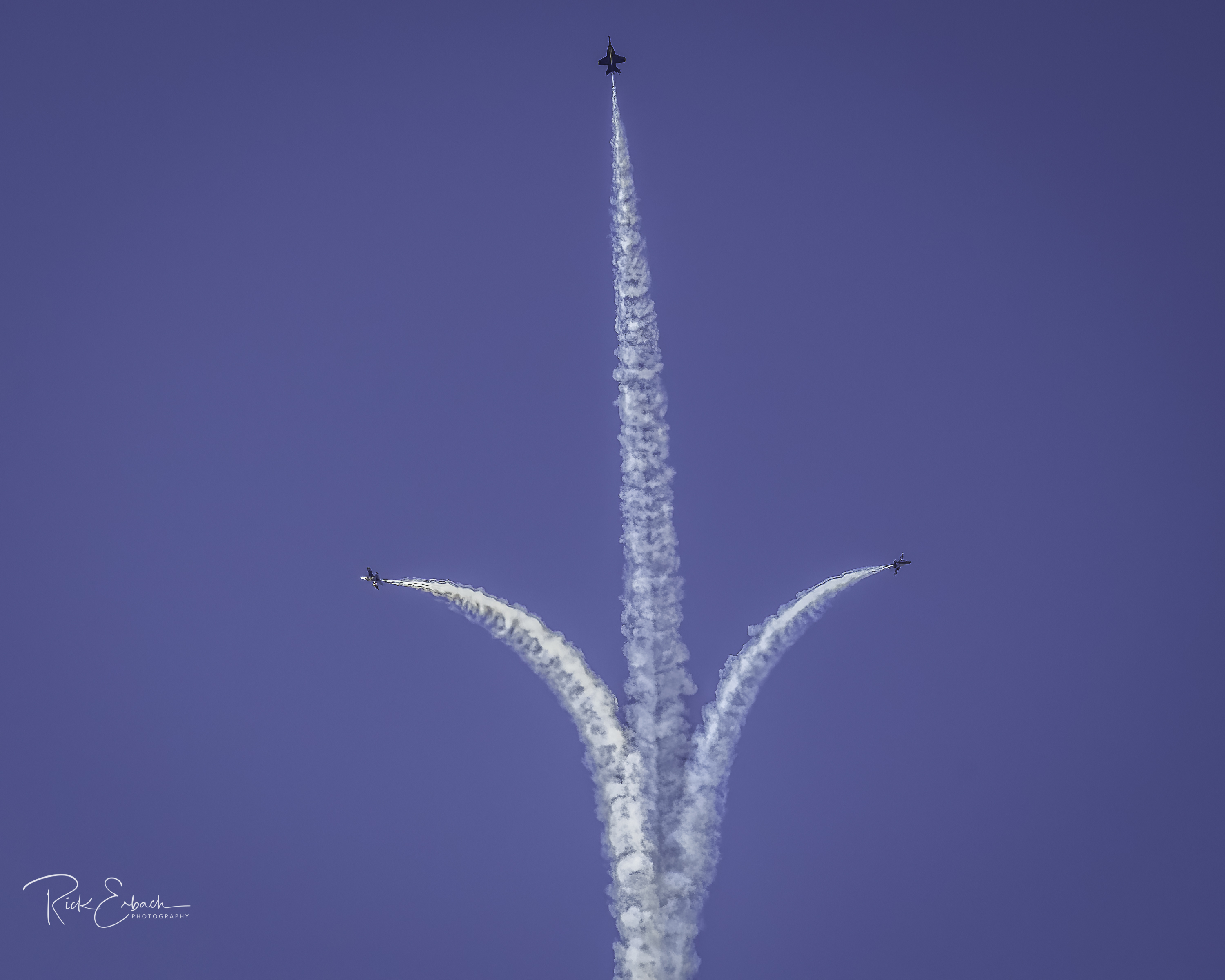 https://digital-stage.wgno.com/news/local/gallery-see-the-spectacular-blue-angels-soar-in-new-orleans-air-show/