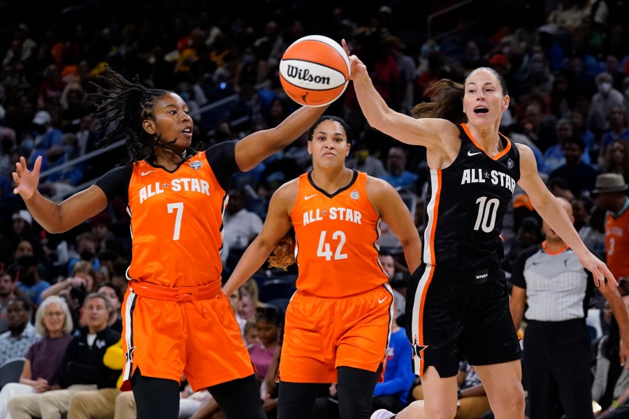 Ariel Atkins, Sue Bird