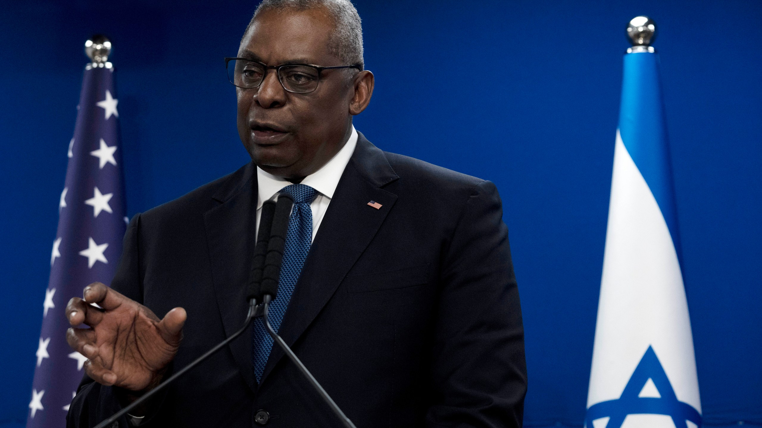 CORRECTS DATE U.S. Secretary of Defense Lloyd Austin makes a joint statement with Israel Minister of Defense Yoav Gallant, after their meeting about Israel's military operation in Gaza, in Tel Aviv, Israel, Monday, Dec. 18, 2023. (AP Photo/ Maya Alleruzzo)